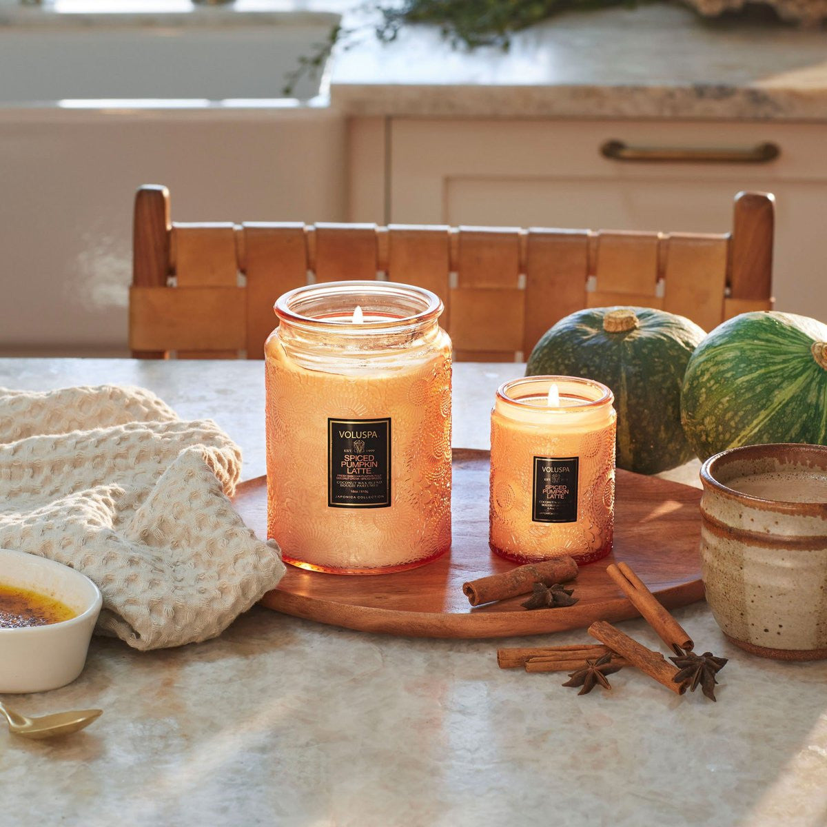 Voluspa-Spiced-Pumpkin-Latte-Geurkaars-Large-Jar-2