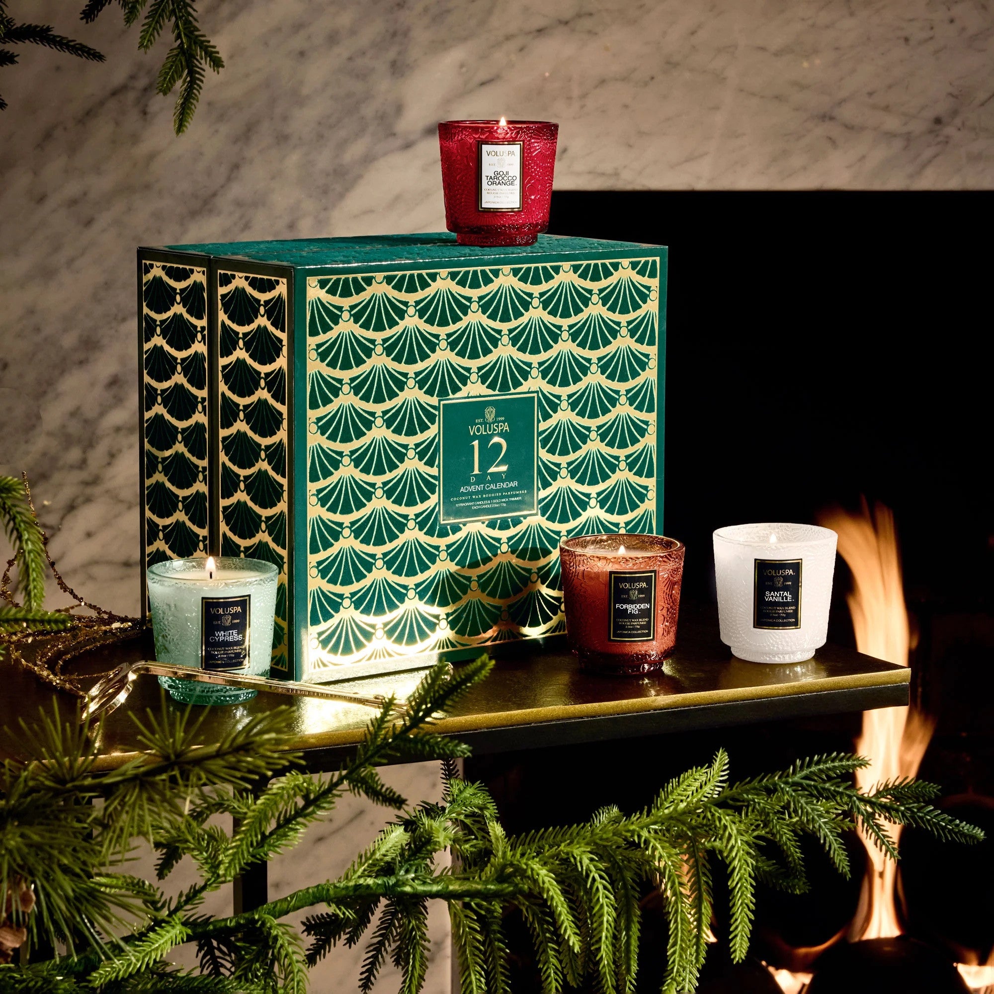 Voluspa - 12 Day Advent Calendar - Petite Pedestal Candle Gift Set