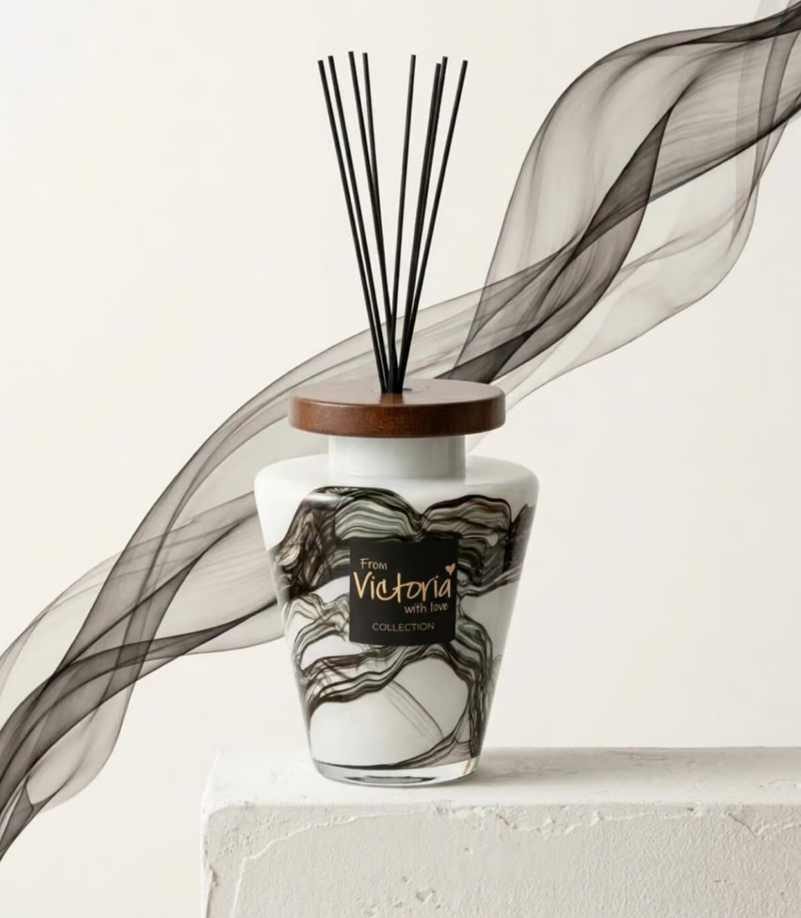 From Victoria with Love - Wave Black - Geurstokjes