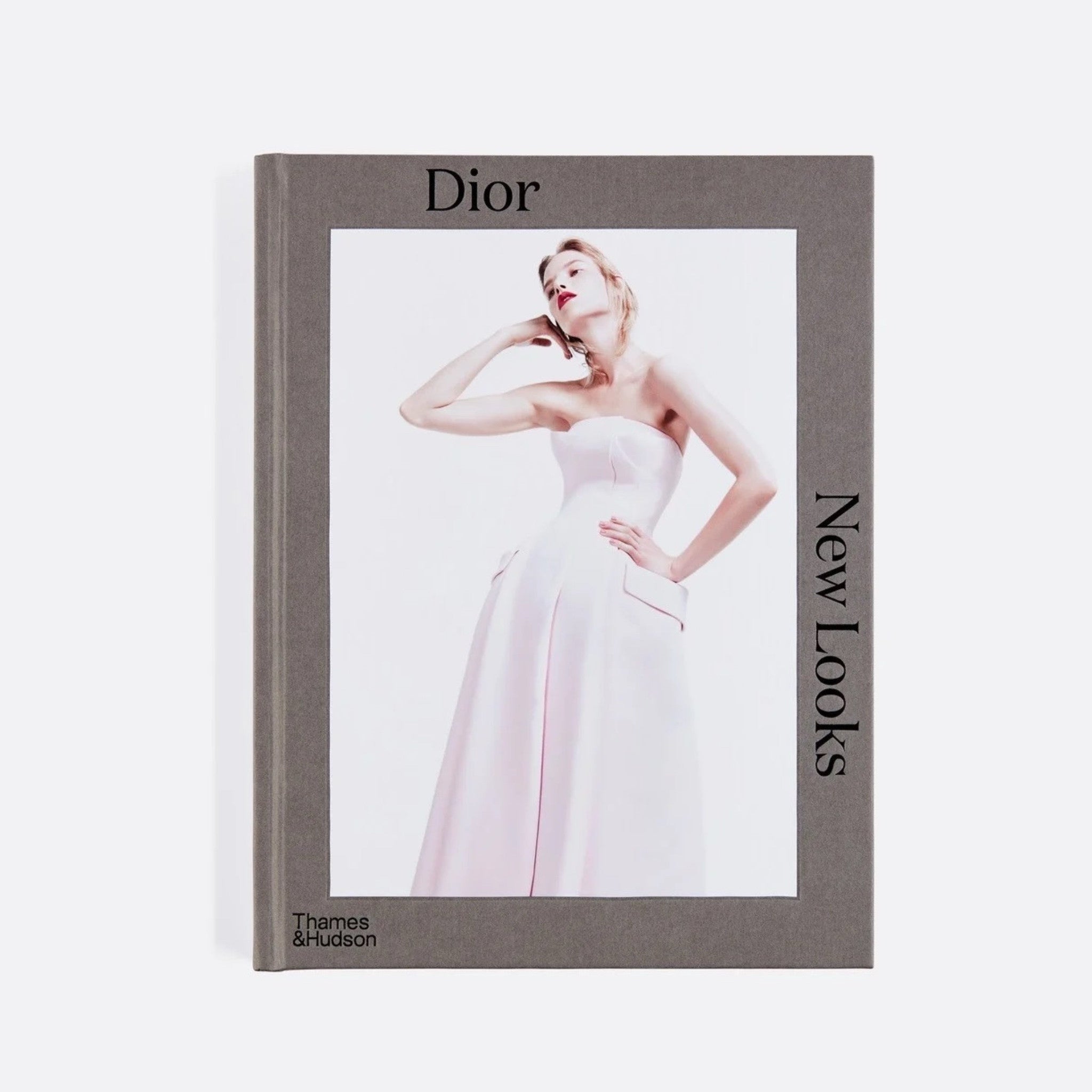 Thames-Hudson-Dior-New-Look-Koffietafelboek