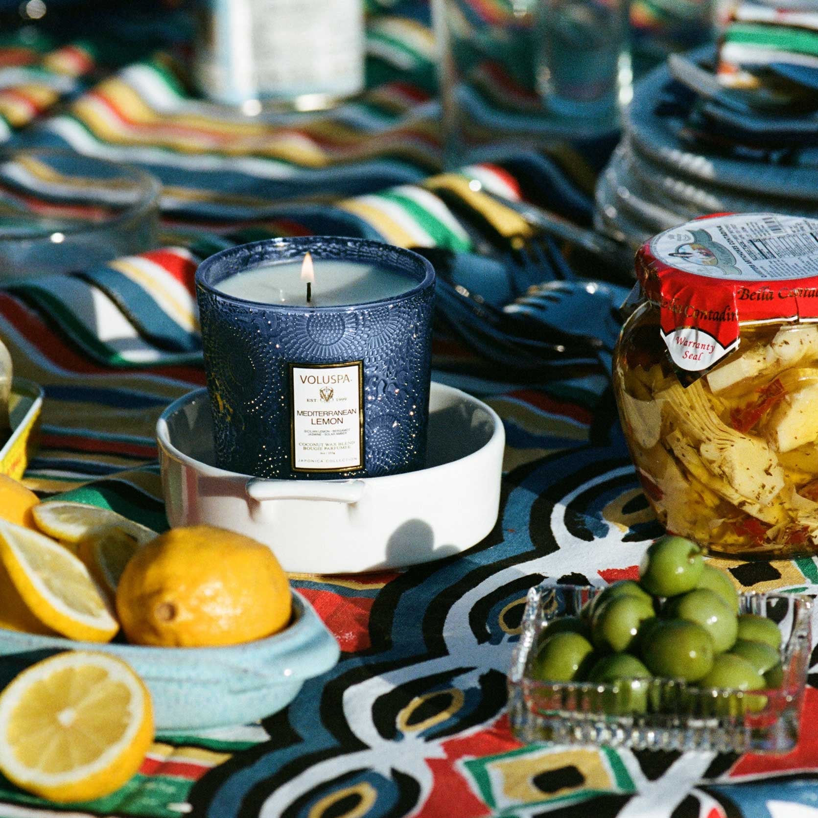 voluspa-geurkaars-classic-candle-mediterranean-lemon-13